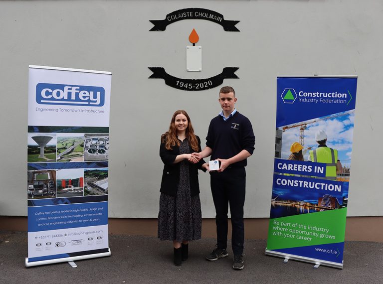 1SeanColganReceiveshis3rdplacePrizeintheCIFConstructingYour